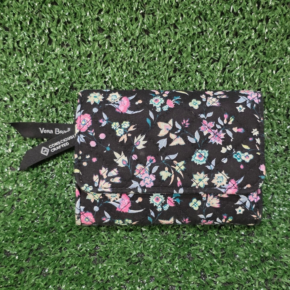 Vera Bradley RFID Riley Compact Trifold Wallet in Botanical Ditsy